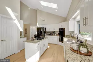 8607 Cherry Dr, Fairfax, VA 22031 - Photo 31