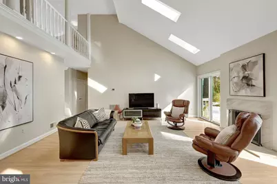 8607 Cherry Drive, Fairfax, VA 22031 - Photo 25