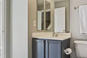 2710 Manhattan Pl, Vienna, VA 22180 - Photo 29