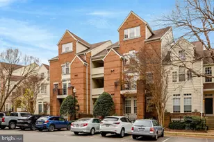 1334 Garden Wall Cir, Reston, VA 20194 - Photo 17