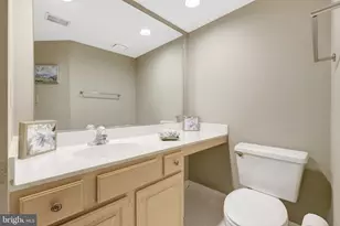 1334 Garden Wall Cir, Reston, VA 20194 - Photo 11