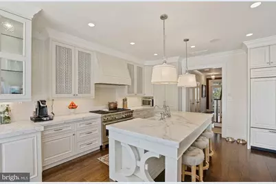 1031 Pine Hill Road, McLean, VA 22101 - Photo 11