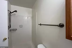 3350 Oakshade Ct, Fairfax, VA 22033 - Photo 21