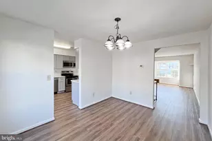 3350 Oakshade Ct, Fairfax, VA 22033 - Photo 7