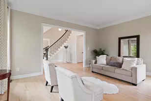 904 Locust St, Herndon, VA 20170 - Photo 7