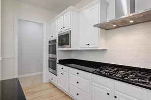 904 Locust St, Herndon, VA 20170 - Photo 15