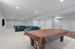 904 Locust St, Herndon, VA 20170 - Photo 49