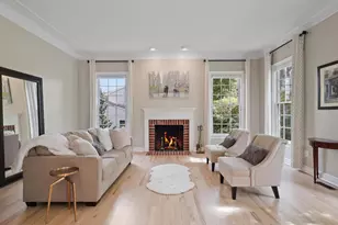 904 Locust St, Herndon, VA 20170 - Photo 5