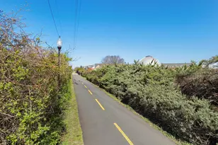 904 Locust St, Herndon, VA 20170 - Photo 63