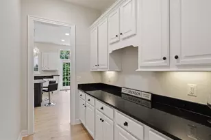 904 Locust St, Herndon, VA 20170 - Photo 11
