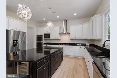 904 Locust Street, Herndon, VA 20170 - Photo 13