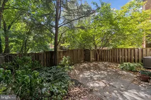 7801 Byrds Nest Pass, Annandale, VA 22003 - Photo 65