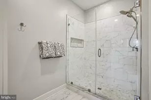 125 Fortnightly Blvd, Herndon, VA 20170 - Photo 19