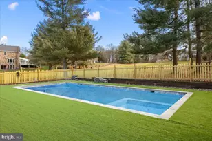 353 Gallop Wood Pl, Great Falls, VA 22066 - Photo 87