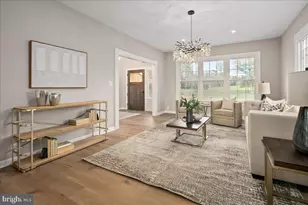 353 Gallop Wood Pl, Great Falls, VA 22066 - Photo 11
