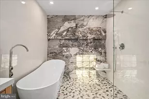 353 Gallop Wood Pl, Great Falls, VA 22066 - Photo 53