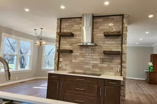 353 Gallop Wood Pl, Great Falls, VA 22066 - Photo 3