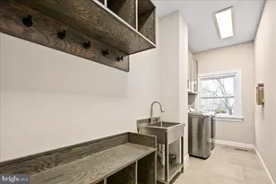 353 Gallop Wood Pl, Great Falls, VA 22066 - Photo 41