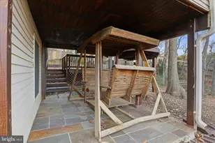 7594 Woodstown Dr, Springfield, VA 22153 - Photo 35