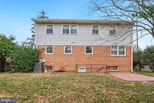 8728 Old Courthouse Rd, Vienna, VA 22182 - Photo 1