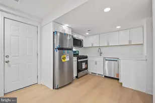8728 Old Courthouse Rd, Vienna, VA 22182 - Photo 13