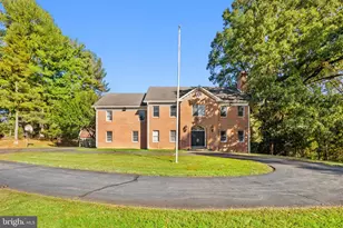 9200 Falls Run Rd, McLean, VA 22102 - Photo 1