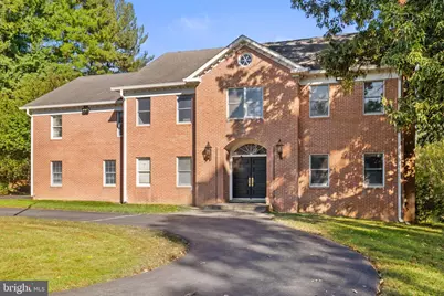 9200 Falls Run Road, McLean, VA 22102 - Photo 3