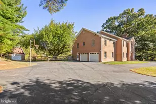 9200 Falls Run Rd, McLean, VA 22102 - Photo 7