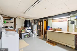 1412 Patrick Cir SW, Vienna, VA 22180 - Photo 29