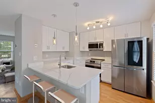 2384 Branleigh Park Ct, Reston, VA 20191 - Photo 9