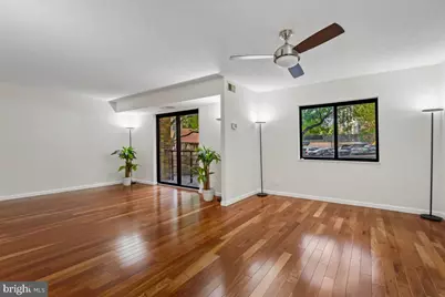 5904 Mount Eagle Drive #105, Alexandria, VA 22303 - Photo 17