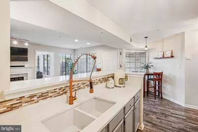 6000 Ellesmere Court #B, Alexandria, VA 22315 - Photo 9