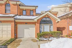 1465 Hampton Hill Cir, McLean, VA 22101 - Photo 3