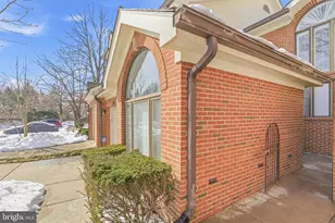 1465 Hampton Hill Cir, McLean, VA 22101 - Photo 5