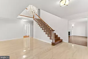 6294 Dunaway Ct, McLean, VA 22101 - Photo 5