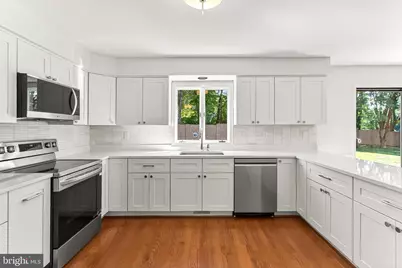 6294 Dunaway Court, McLean, VA 22101 - Photo 19