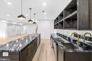 719 Meadow Ln SW, Vienna, VA 22180 - Photo 91