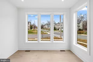 719 Meadow Ln SW, Vienna, VA 22180 - Photo 101