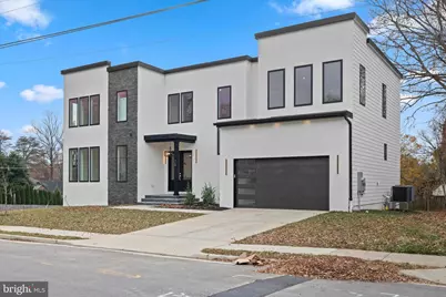 719 Meadow Lane SW, Vienna, VA 22180 - Photo 1