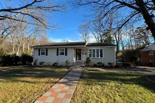 131 Casmar St SE, Vienna, VA 22180 - Photo 5