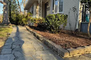 131 Casmar St SE, Vienna, VA 22180 - Photo 3