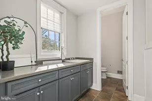 8340 Springhaven Garden Ln, McLean, VA 22102 - Photo 25