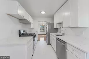 14811 Palmerston Square, Centreville, VA 20120 - Photo 15