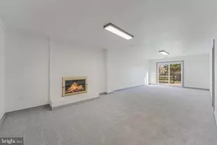 14811 Palmerston Square, Centreville, VA 20120 - Photo 33