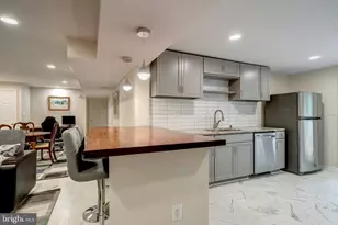 6042 Munson Hill Rd, Falls Church, VA 22041 - Photo 13