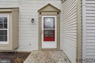 13505 Coates Ln, Herndon, VA 20171 - Photo 5