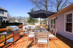 5112 Bradfield Dr, Annandale, VA 22003 - Photo 3