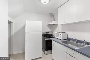 8600 Kentford Dr, Springfield, VA 22152 - Photo 35