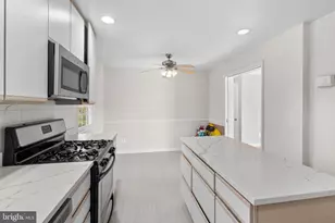 8600 Kentford Dr, Springfield, VA 22152 - Photo 17