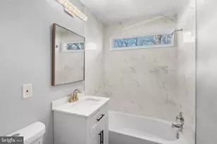 8600 Kentford Dr, Springfield, VA 22152 - Photo 23